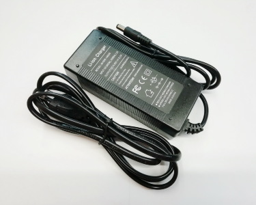Зарядное устройство (модель JN-63W-146300) 12 Вольт 3 Aмпер  фото