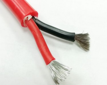 2*4,0 мм² Двойной медный провод в силиконовой изоляции (красный, UL3135) фото